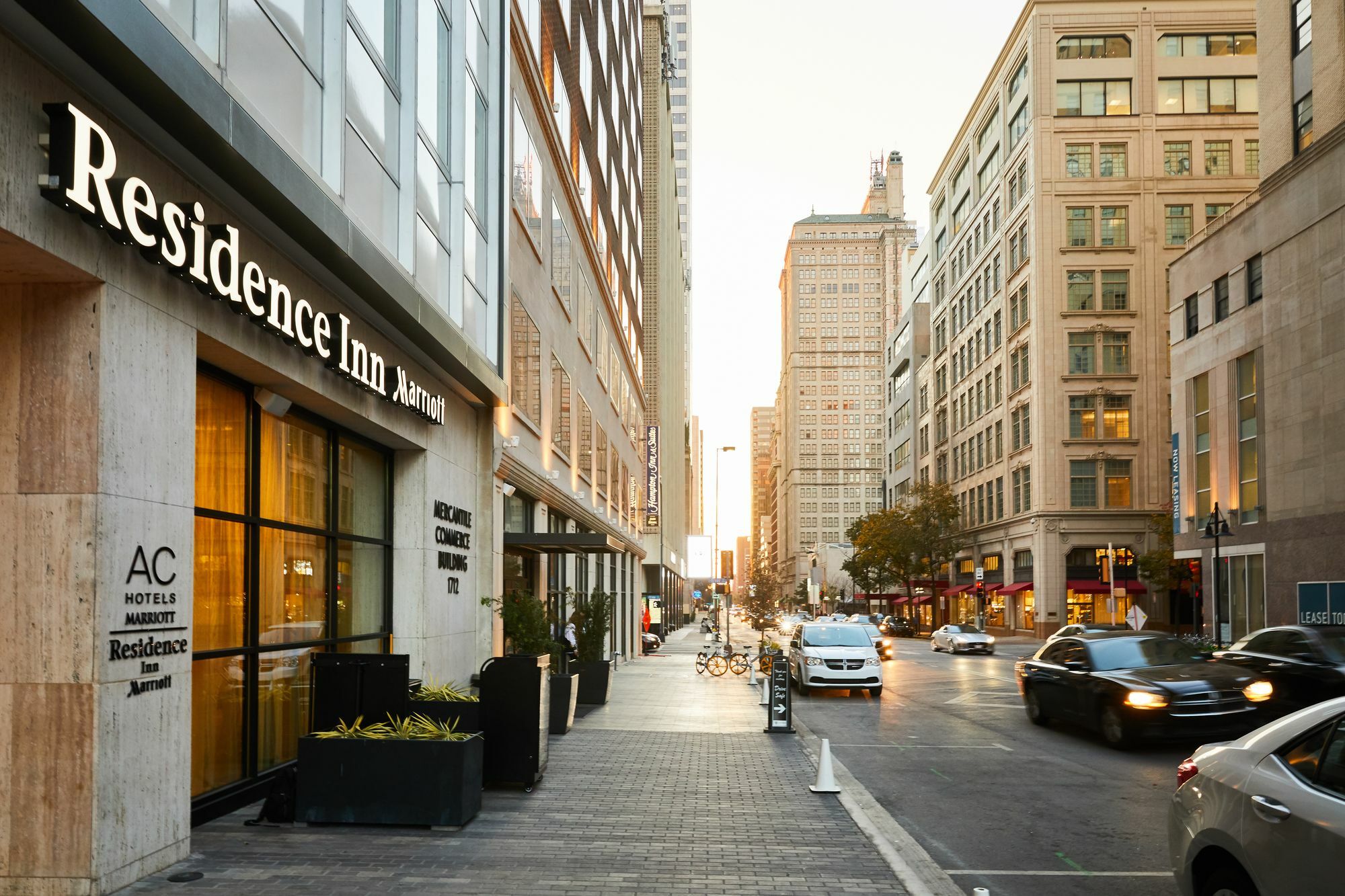 Residence Inn By Marriott Dallas Downtown Exterior photo